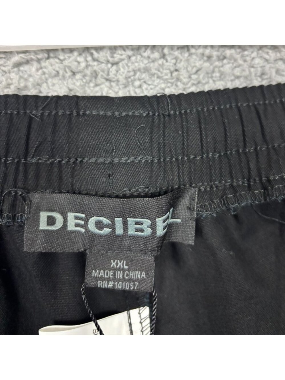 Decibel Mens Black Cargo Shorts Drawstring Waist & Zipper Pockets size XXL NWT's - Picture 6 of 8